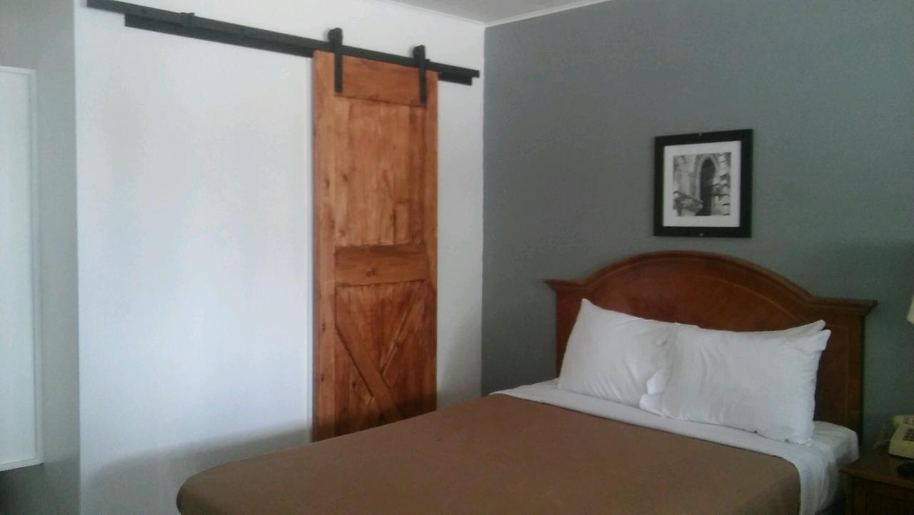 The Oak Motel La Grange Esterno foto