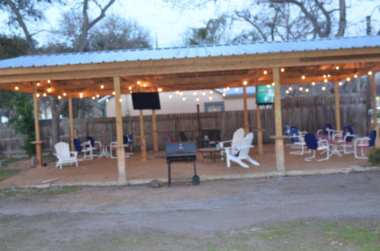 The Oak Motel La Grange Esterno foto